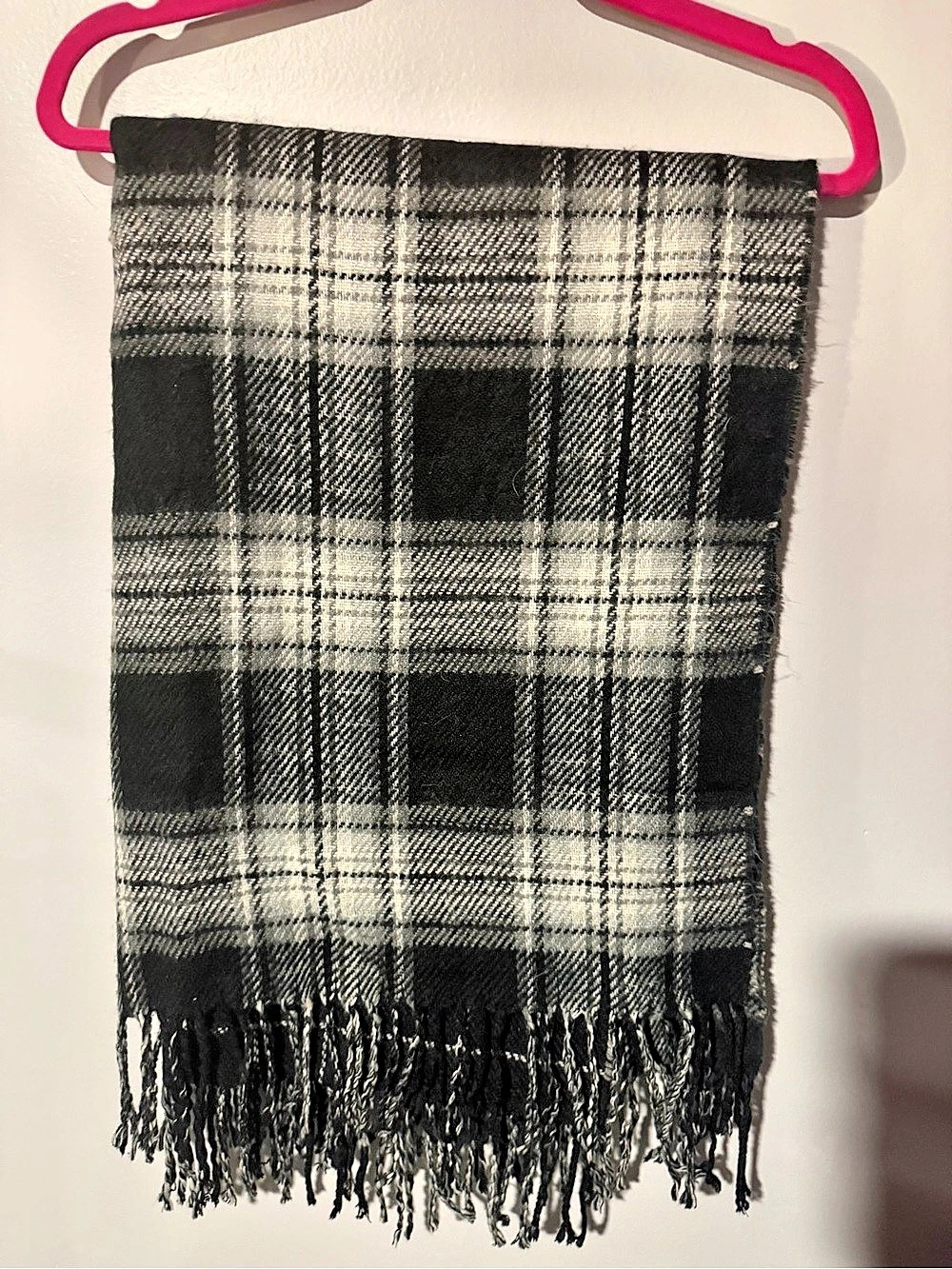 Plaid Fringe Scarf in Black & White
